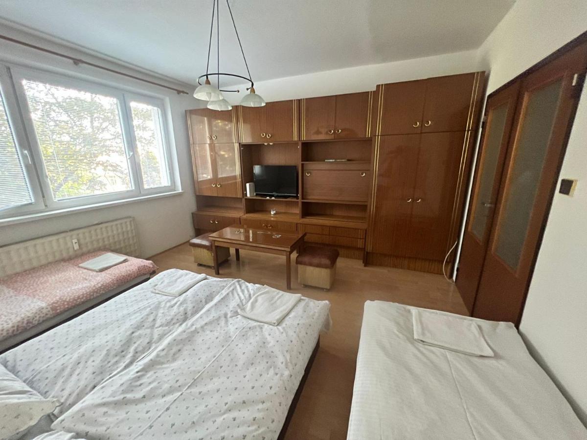 Апартаменти Apartman Solid, Братислава Екстер'єр фото