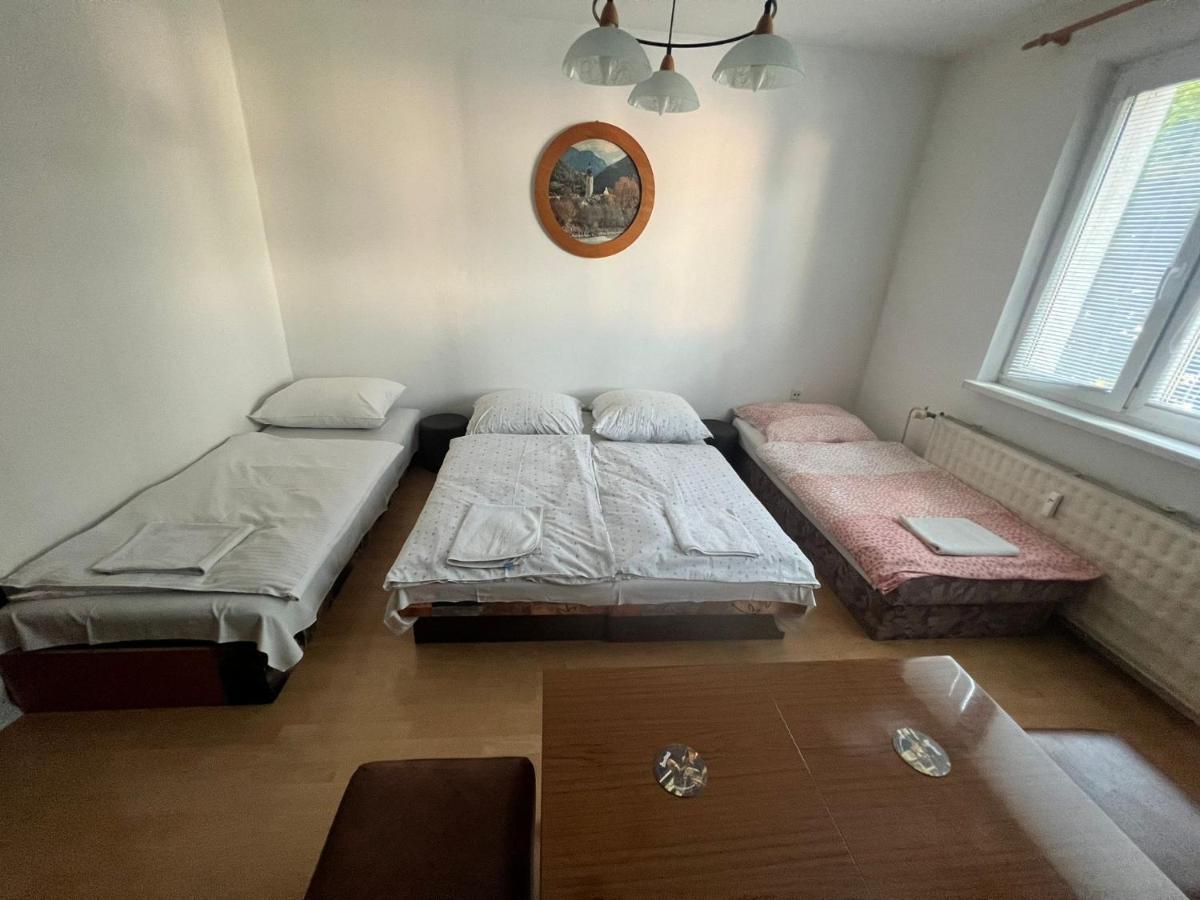 Апартаменти Apartman Solid, Братислава Екстер'єр фото